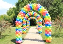 izmir organizasyon renkli balondan kapı takı süsleme hizmeti
