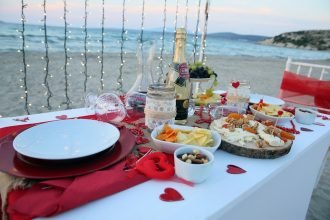 Çeşme Pırlanta Plajı Evlilik Teklifi Organizasyonu